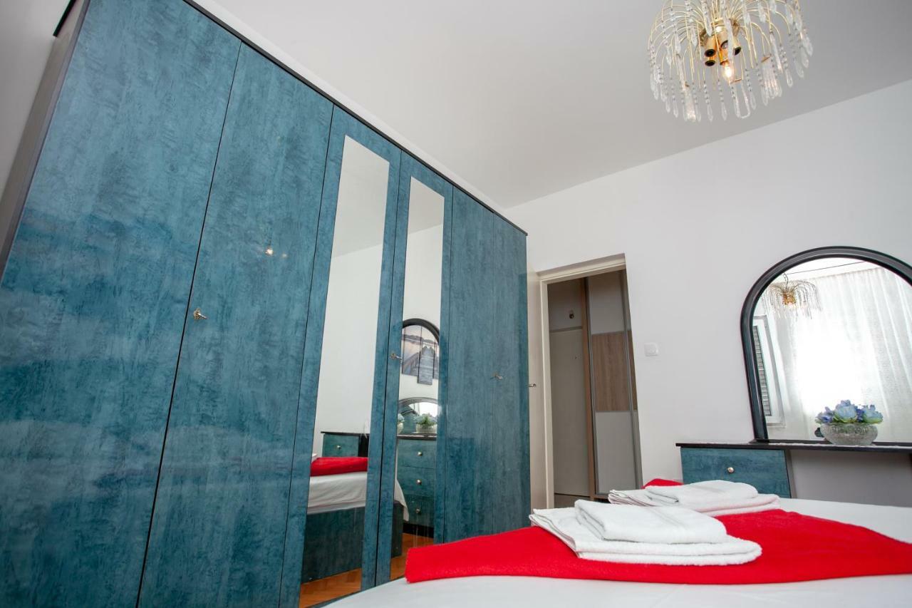 Ap Marijana Apartment Omis